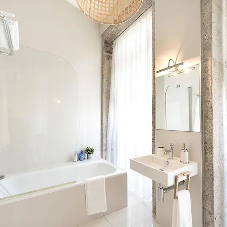 Apartment Lovelystay Sweet Mouzinho