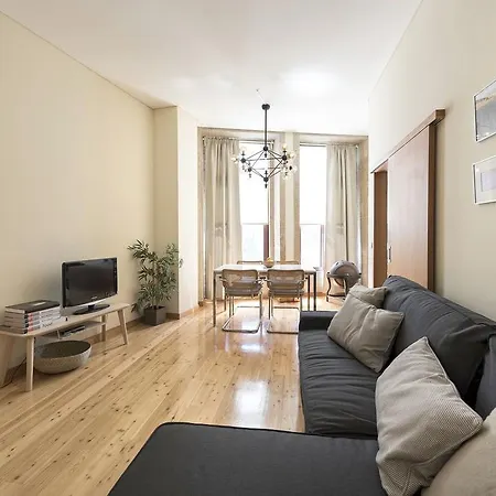 Apartment Lovelystay Sweet Mouzinho